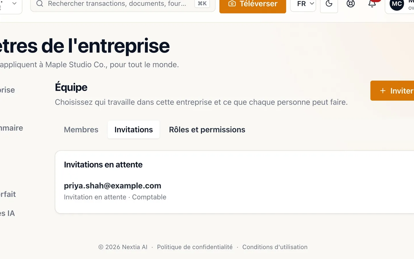 Step 8: Ouvrez Rôles et permissions pour voir exactement ce que chaque rôle peut faire.